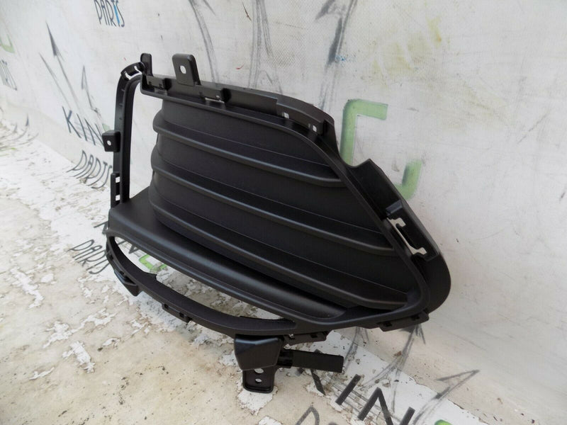 HYUNDAI i30 SPORT 2019-ON FRONT LEFT BUMPER FOG LIGHT COVER 86563-G4700