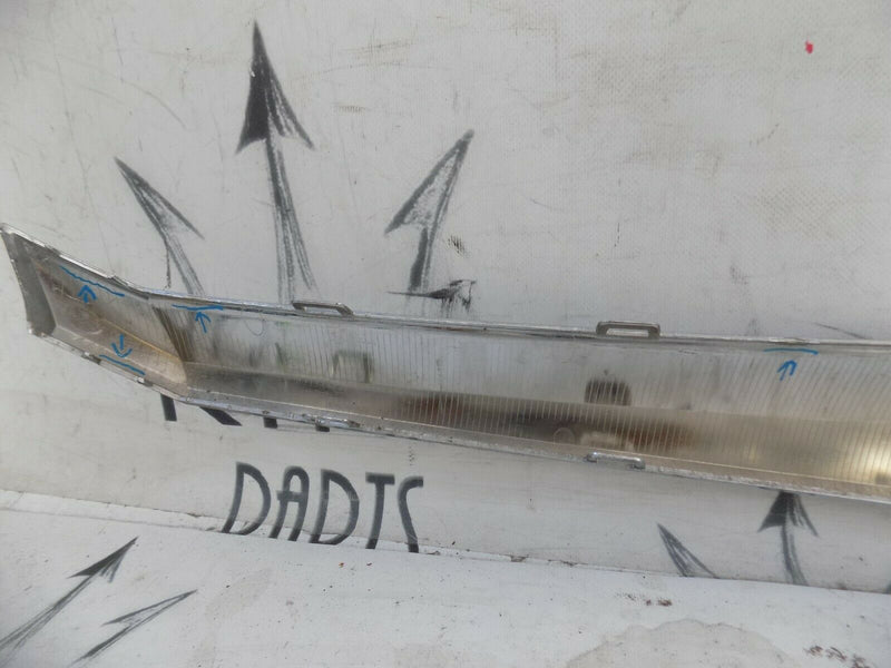 MAN TGE 2017-ON FRONT GRILL / CHROME BADGE STRIP GENUINE