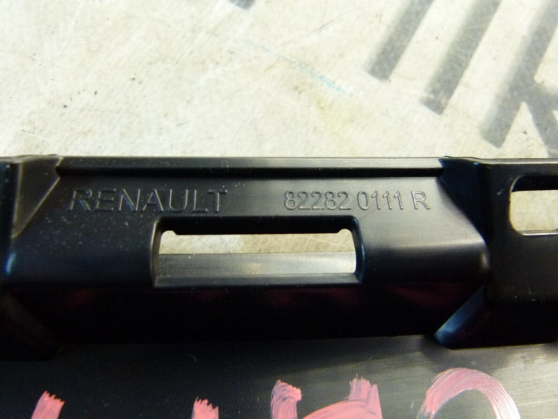 RENAULT CAPTUR 2020-ON REAR LEFT DOOR EXTERIOR PILLAR TRIM 822820111R