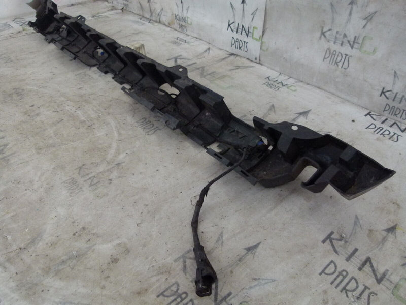 MERCEDES VIANO 2003-10 REAR BUMPER CENTRE BRACKET GENUINE A6398800271