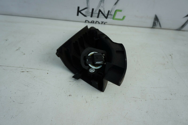 MITSUBISHI LANCER GS2 2007-2016 SPORTBACK RIGHT FRONT DOOR TRIM TWEETER
