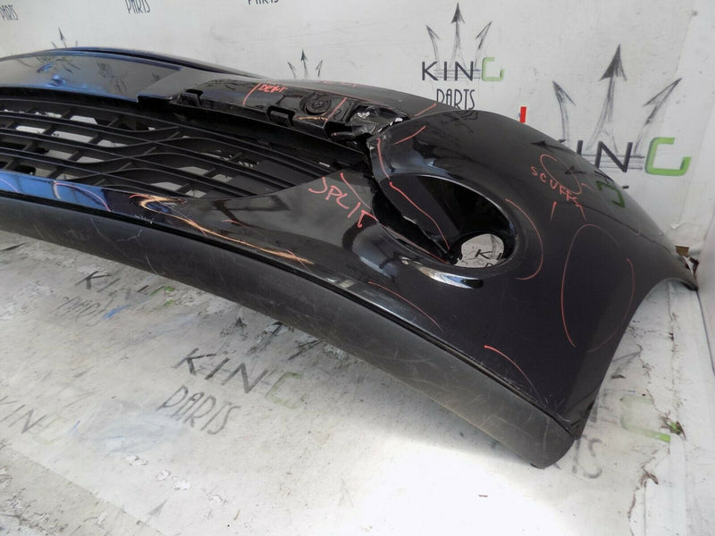 Renault 2008-2012 MK3  Megane Front Bumper Silver 5 Door Hatchback