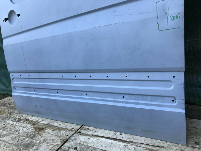 MERCEDES SPRINTER, VW CRAFTER 906 2006-2017 LEFT SIDE SLIDING DOOR PANEL