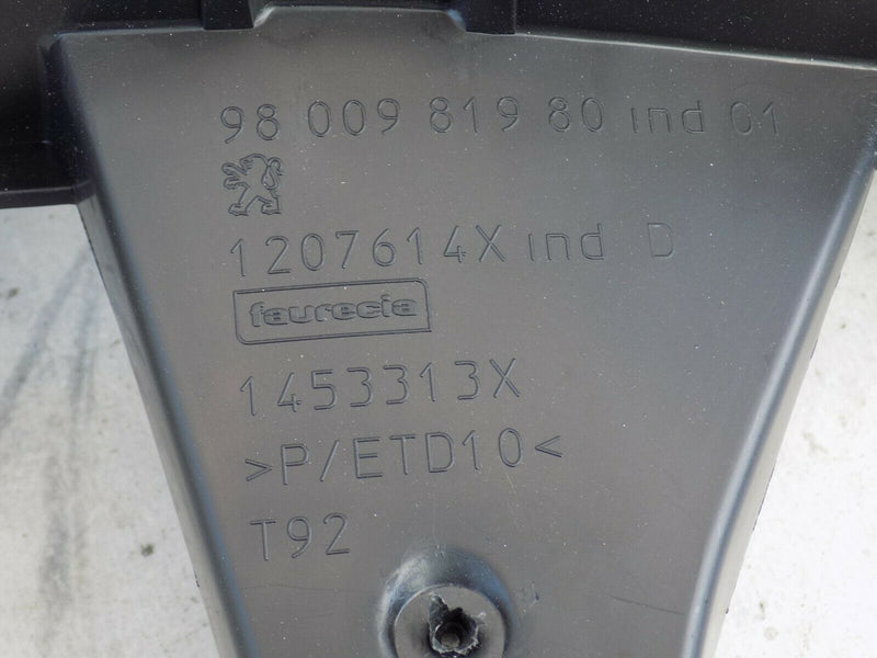 PEUGEOT 308 2016 ESTATE REAR BUMPER CENTRE MOUNTING BRACKET 9800981980