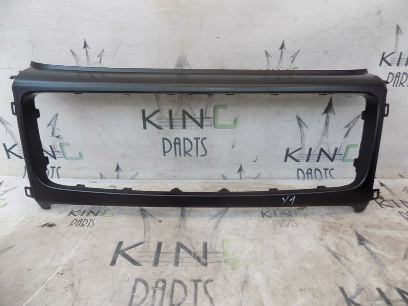 MERCEDES-BENZ G-CLASS W463 2018-ON FRONT  GRILL CENTRAL FRAME A4638880800 BLACK