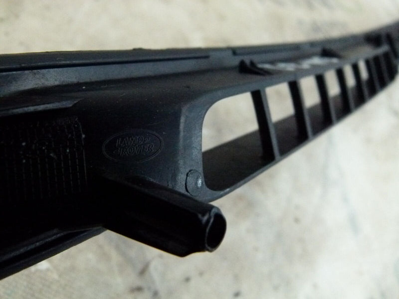 LAND ROVER FREELANDER MK2 2006-10 WINDSHELD AIR VENT TRIM VP6H5X-A044E82