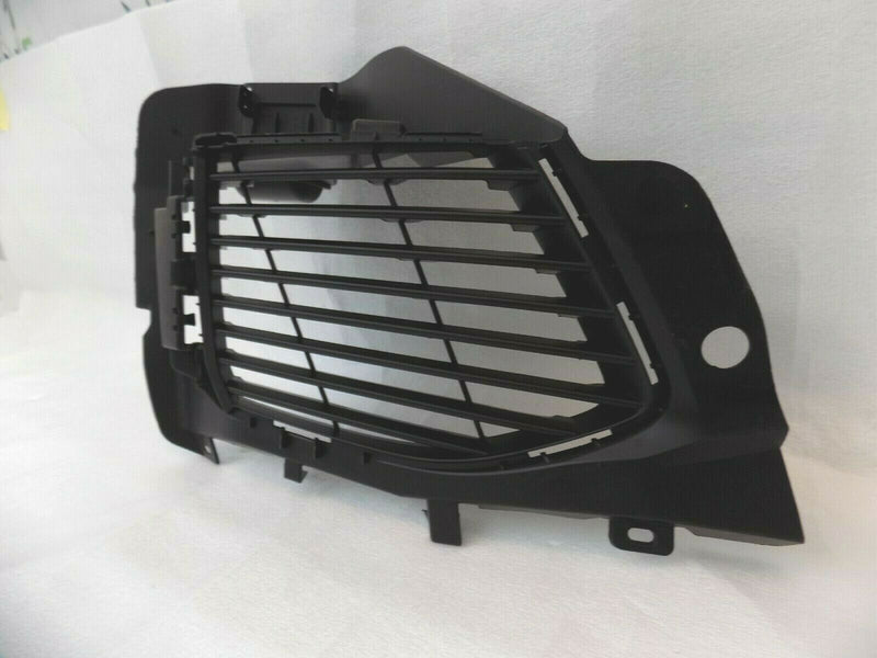 PEUGEOT 3008 MK2 2016-ON FRONT BUMPER RIGHT FOG LIGHT SURROUND TRIM /S53-16