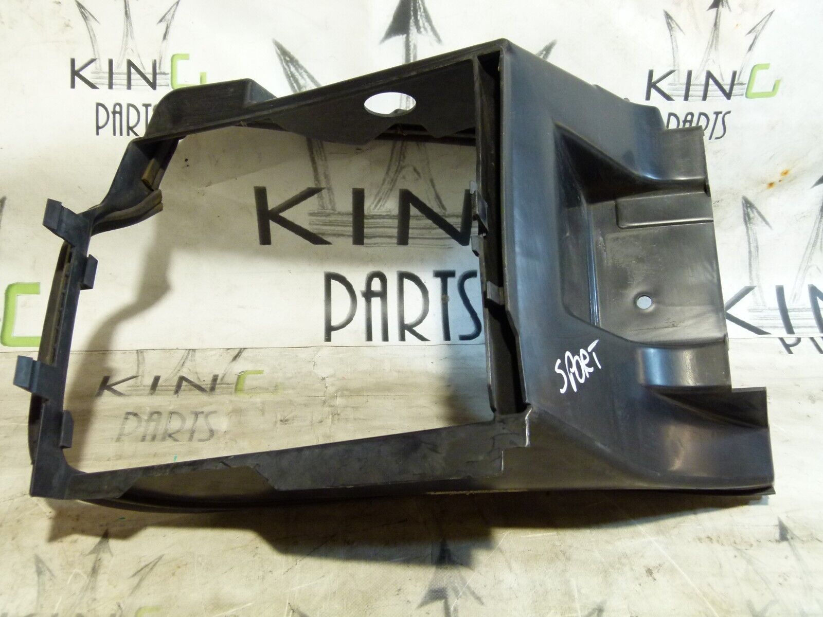 RANGE ROVER SPORT 13-17 FRONT RIGHT INTAKE DUCK GUIDE GENUINE DPLA7H46