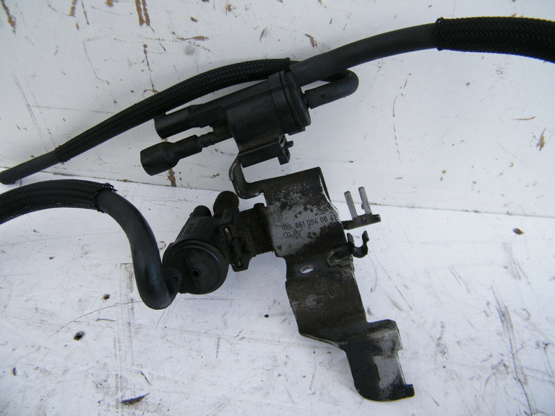 MERCEDES W212 E-CLASS 2010-2015 BRACKET & EGR VALVE CONTROL SOLENOID A0025401497