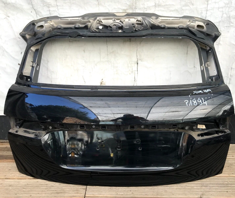 LAND ROVER EVOQUE L551 2018-ON GENUINE BOOT LID TAILGATE PLASTIC PANEL