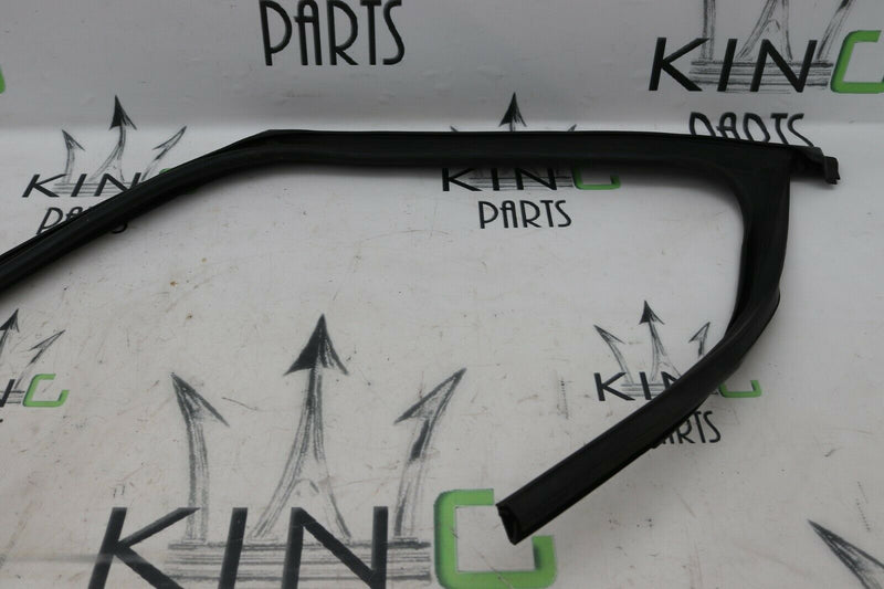 MINI COUNTRYMAN R60 2010-2016 FRONT RIGHT DOOR WINDOW SEAL GUIDE TRIM 9800548