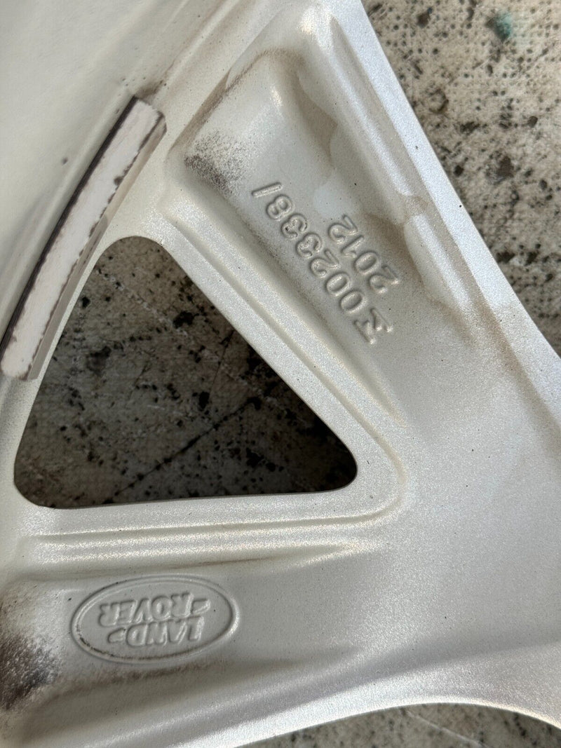 RANGE ROVER EVOQUE L551 ALLOY WHEEL RIM 20' 8Jx20H2 ET40 & TYRE 235/50 R20