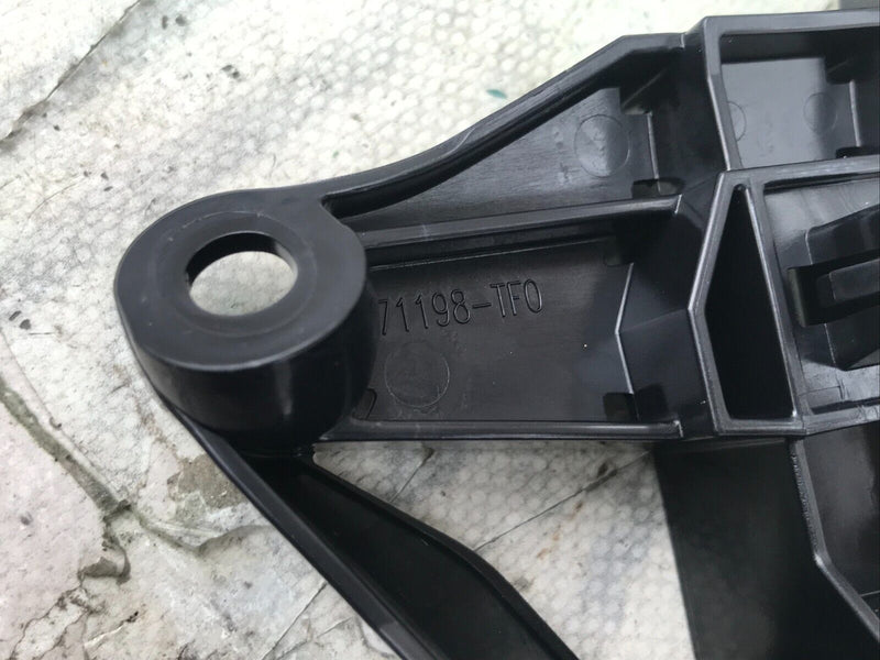 BUMPER DISTANCE HOLDER LEFT FRONT Honda Jazz 2009-2015   71198-TF0