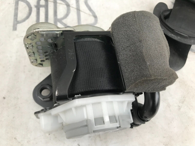 AUDI A1 8X 2010-2018 FRONT SEAT BELT RIGHT DRIVER SIDE SEATBELT O/S 8X3857706E