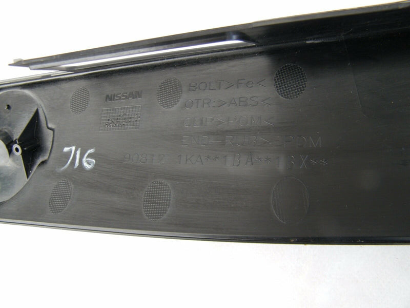 NISSAN QASHQAI handle bar molding boat lid trunk trim 90812-1KA (J16)