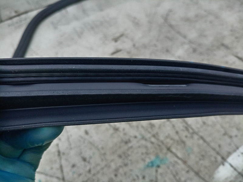 MERCEDES C CLASS W205 2016-21 REAR DOOR LEFTT SIDE RUBBER SEAL A20569700151  #