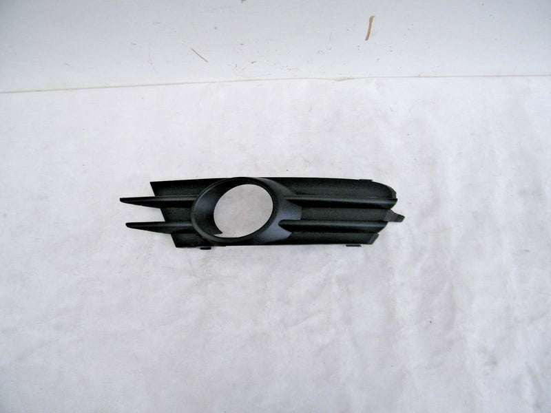 VW SCIROCCO 08-14 FRONT RIGHT BUMPER O/S RIGHT LOWER FOG GRILL 1K8853666C (VW80)