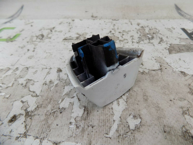 FORD FOCUS MK7 ST REAR RIGHT DOOR HANDLE (WHITE) GENUINE