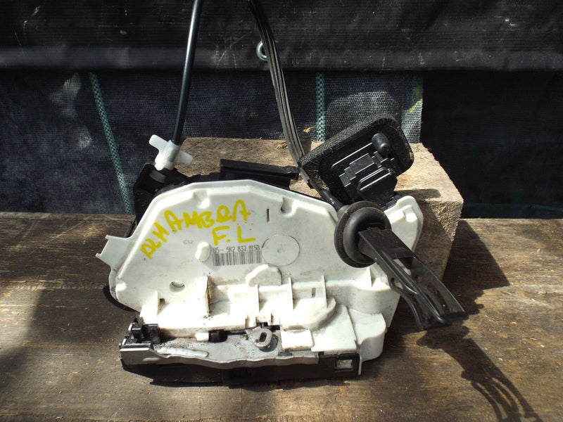 VW SHARAN ALHAMBRA 2010-16 FRONT DOOR LEFT SIDE DOOR LOCK N/S 5K2 837 015B