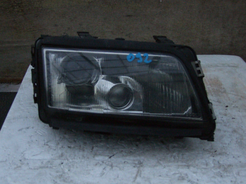 Audi A8 D2 1995-1998 Halogen Headlamp Headlight Right Driver Side O/S (092)