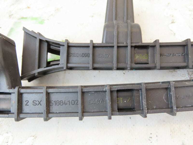 FIAT 500L TREKKING 2013-2017 FRONT LEFT DOOR WINDOW GLASS GUIDE 51884102
