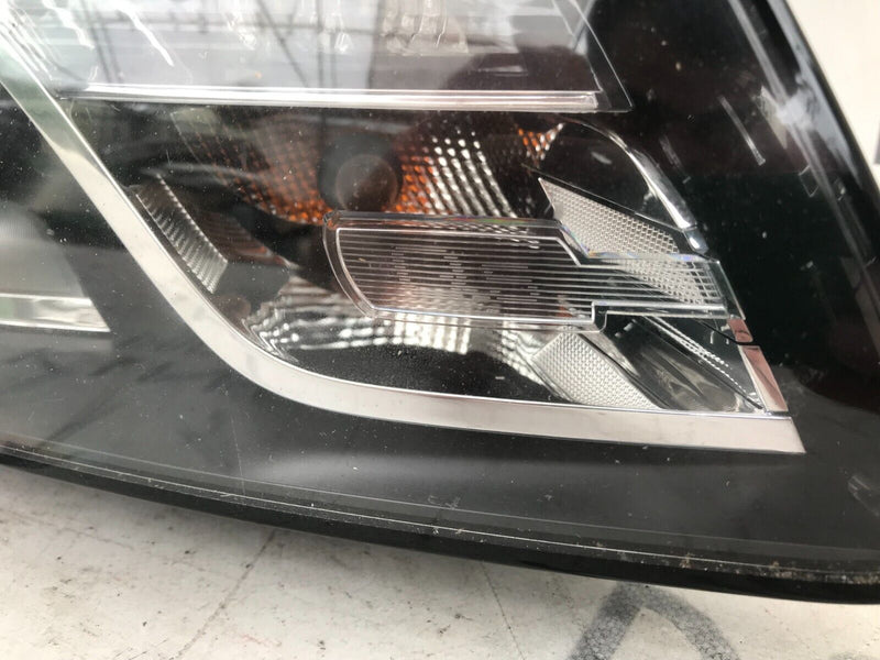 AUDI Q5 2008-11 GENUINE FRONT HEADLIGHT XENON RIGHT DRIVER SIDE 1001117075