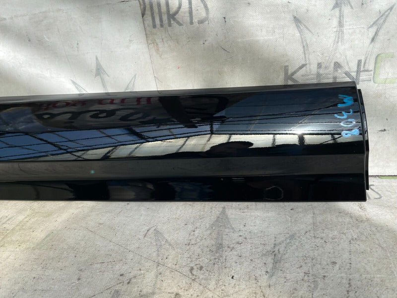 LAND ROVER DISCOVERY L462 2017-ON FRONT LEFT DOOR MOULDING TRIM HY3M21065