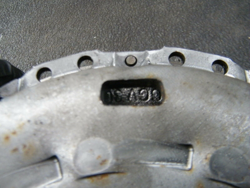 AUDI VW SEAT SKODA 13-17 2.0 TDI MANUAL GEARBOX FLYWHEEL KIT GENUINE 04L105266C