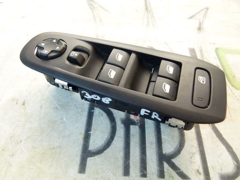 PEUGEOT 308 SW ESTATE 2017-21 FRONT DRIVER DOOR STEERING PANEL 98248414ZD