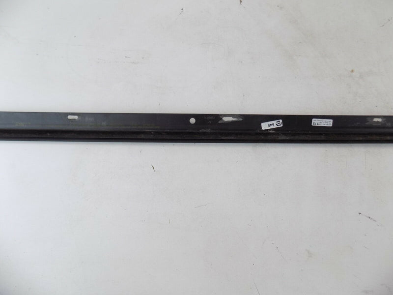 AUDI A6 / A6 QUATRO 2005-11 Front Left Side Window Moulding 4F0853283C (S25-40)