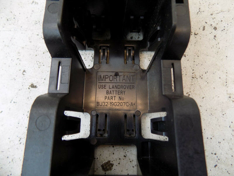 LAND ROVER RANGE ROVER EVOQUE L538 2011-2019 AUXILIARY BATTERY BRACKET GENUINE