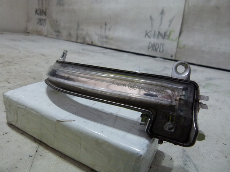 BMW 1 F20 2011-15 RIGHT MIRROR INDICATOR LIGHT GENUINE 20203102