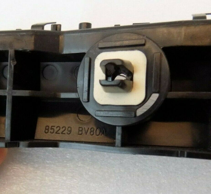 NISSAN JUKE 2010-2017 REAR BUMPER RIGHT SIDE BRACKET HOLDER 85229-BV80A /S57-10