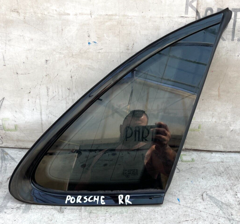 PORSCHE MACAN S 95B RIGHT SIDE REAR DOOR QUARTER WINDOW GLASS ! BLACK TINT