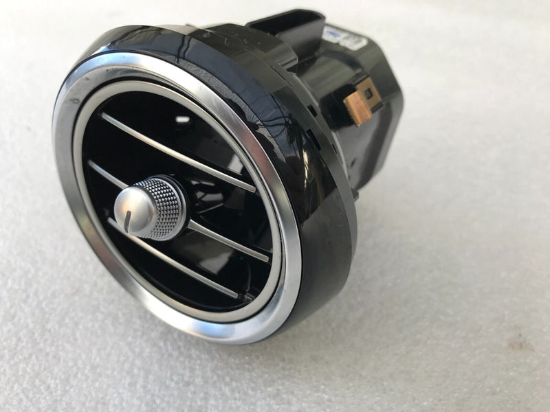 MERCEDES GLC AMG X253 16-23 DASHBOARD MIDDLE AIR VENT CENTRE DASH A2058304604