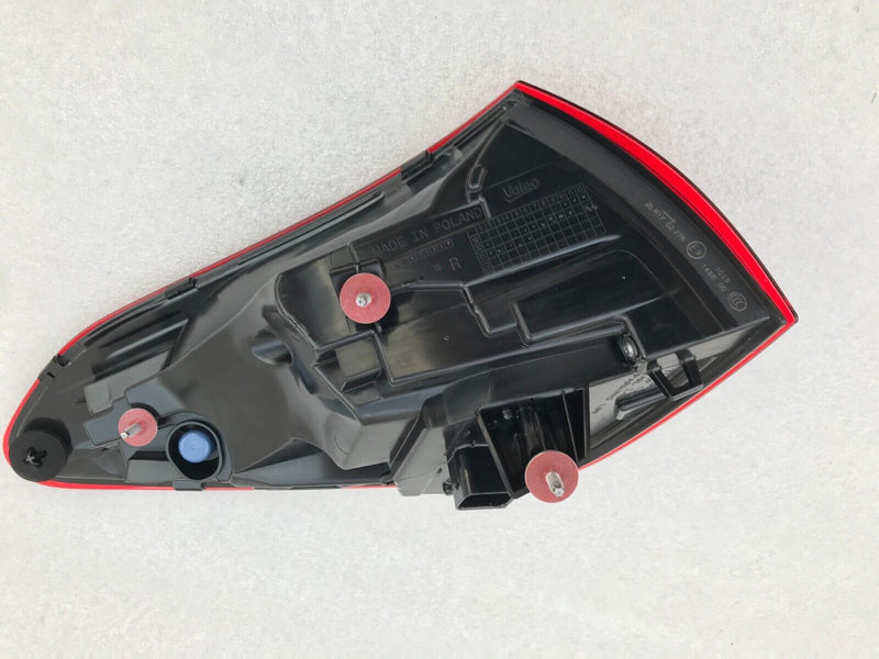 MERCEDES W206 ESTATE 2021-ON *10PIN REAR FENDER LIGHT RIGHT SIDE A2069060401