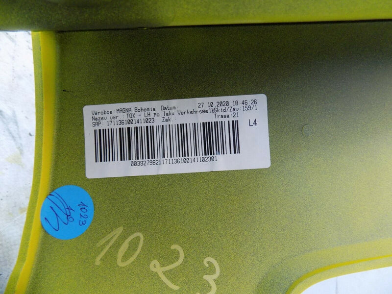 MAN TGX EURO 6 2020+ LEFT BUMPER CORNER HEADLIGHT SURROUND YELLOW MAN-8141610