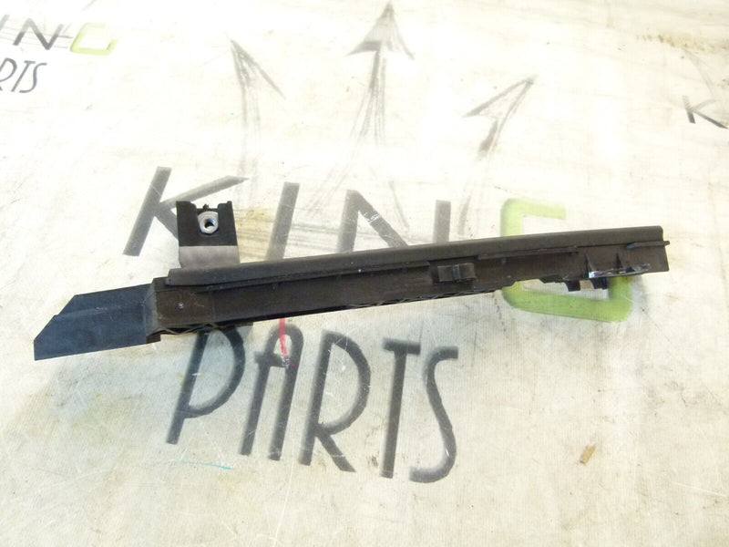 PEUGEOT 308 SW ESTATE 2017-21 REAR RIGHT WINDOW GUIDE BRACKET 9805495480