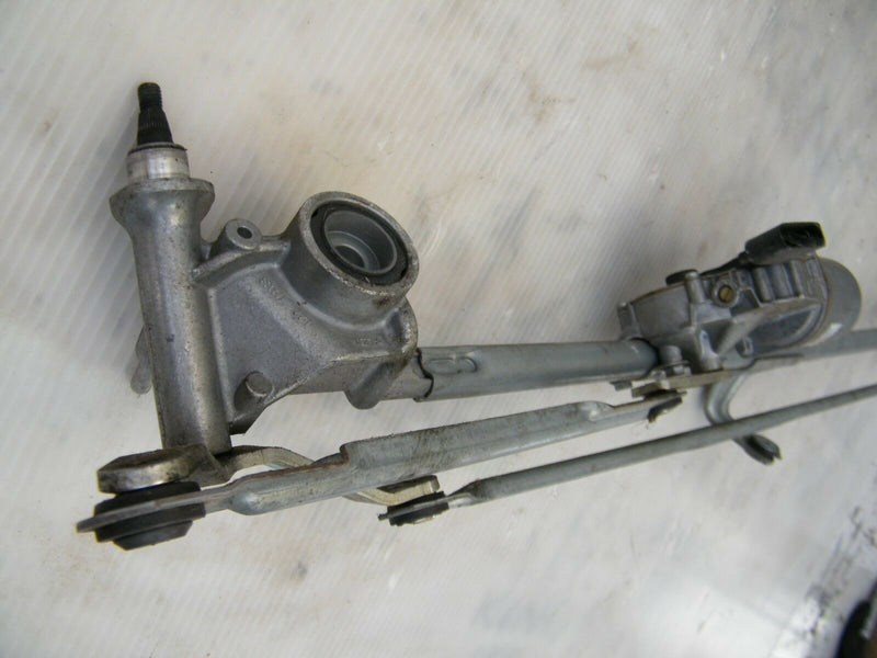 VAUXHALL ZAFIRA B 2005-2014 FRONT WIPERS MOTOR AND LINKAGE 13145558