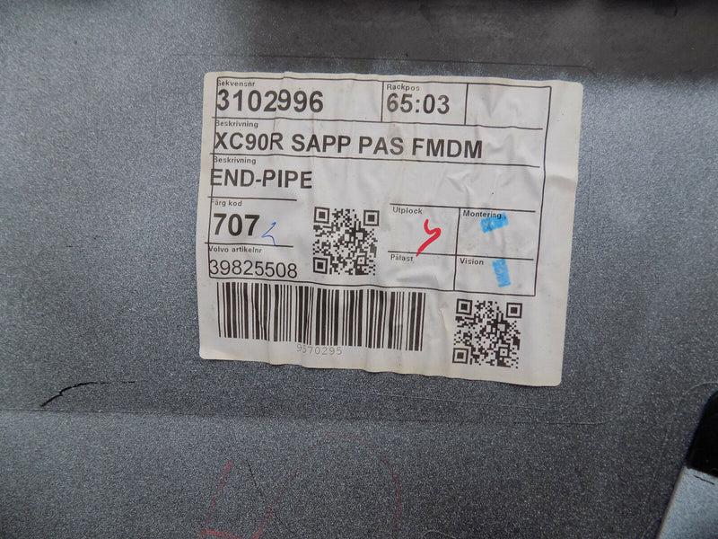 VOLVO XC90 II XC 90 2014-17 WHITE REAR BUMPER GENUINE UPPER PART 31353390