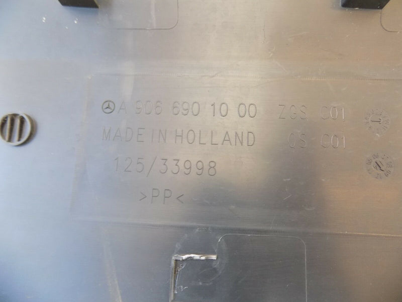 MERCEDES SPRINTER 2006-ON LEFT SIDE MIDDLE SLIGHT TRIM MOULDING