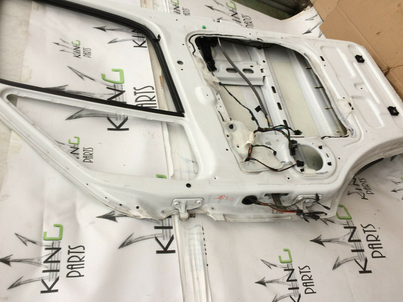 MERCEDES SPRINTER 906 06-18 DRIVER SIDE FRONT DOOR PANEL & LOCK MECHANISM