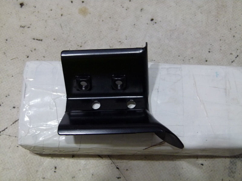 VW FOX 2005-2011 FRONT BUMPER RIGHT BRACKET GENUINE 6Q0810680