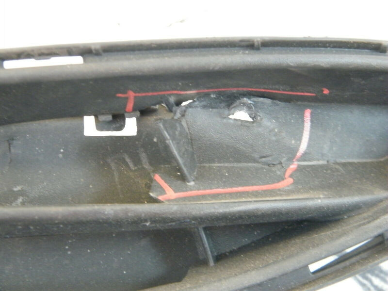 VAUXHALL CORSA E 2014-ON FRONT BUMPER LOWER GRILL 39003563