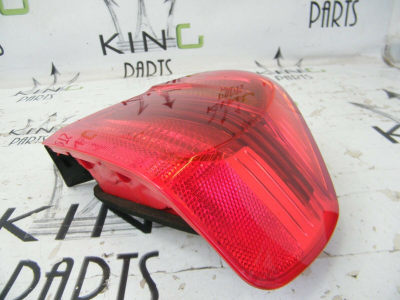 BMW 3 SERIES E90 2005-2013 DRIVERS RIGHT SIDE REAR LIGHT ASSEMBLY 6937458