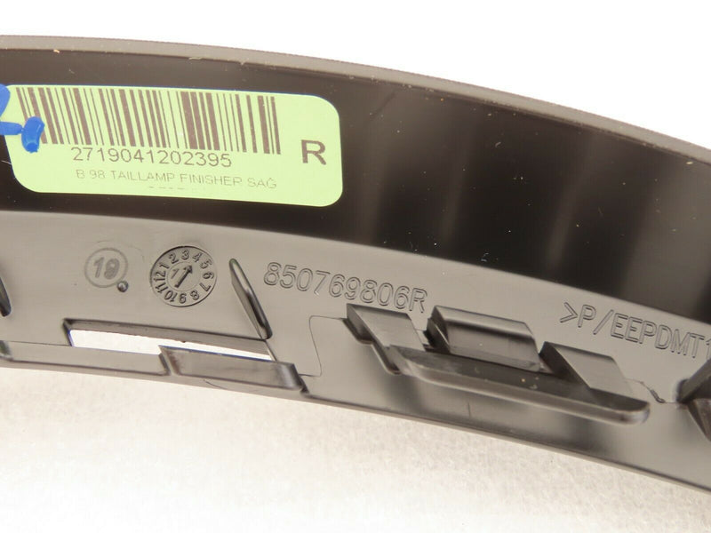 RENAULT CLIO MK4 2012-18 RIGHT REAR BUMPER LIGHT LOWER TRIM 850769806R /S43-64