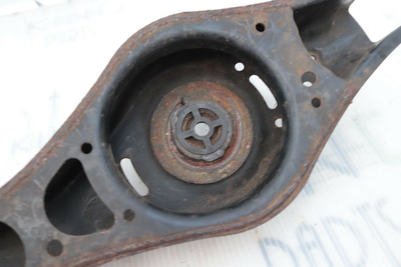 VW PASSAT B6 / TOURAN MK1 REAR TRAILING RIGHT ARM SPRING CARRIER 1K0505371 *3