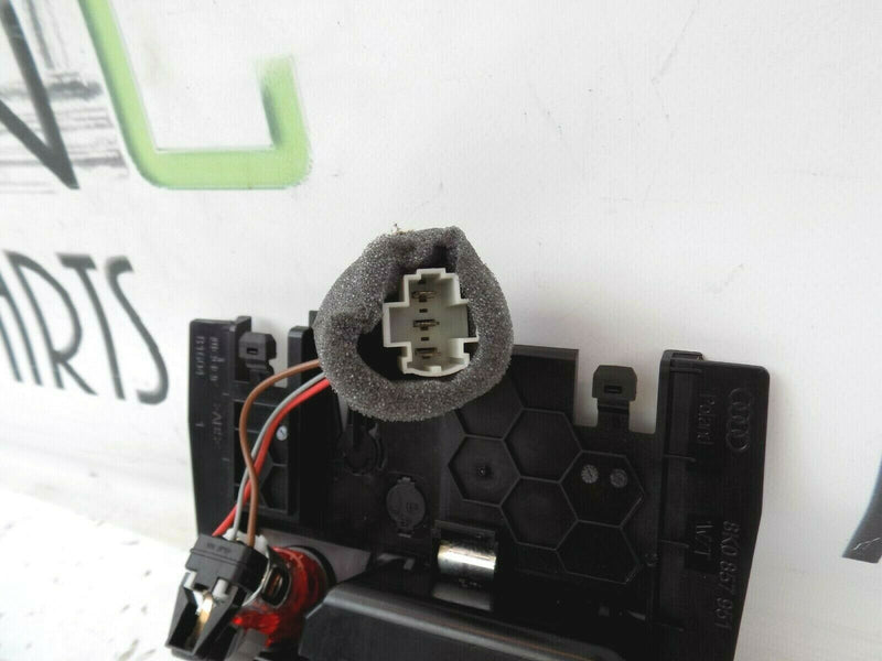AUDI A4 (B8) 2008-2015 BLACK INTERIOR ASHTRAY LIGHTER 8K0857951 *N2