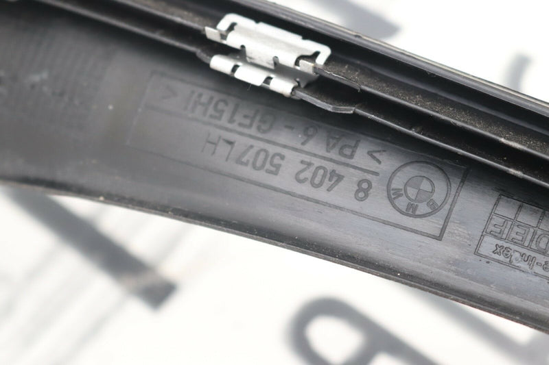 BMW X5 E53 2000-2006 FRONT LEFT DOOR OFFSIDE WINDOW FRAME COVER 8402507