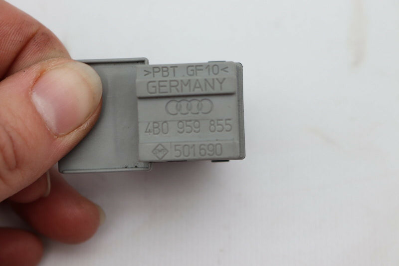 AUDI A3 (8L) 1996-2003 PAIR OF WINDOW CONTROL SWITCH ELECTRIC (2PCS) 4B0959855